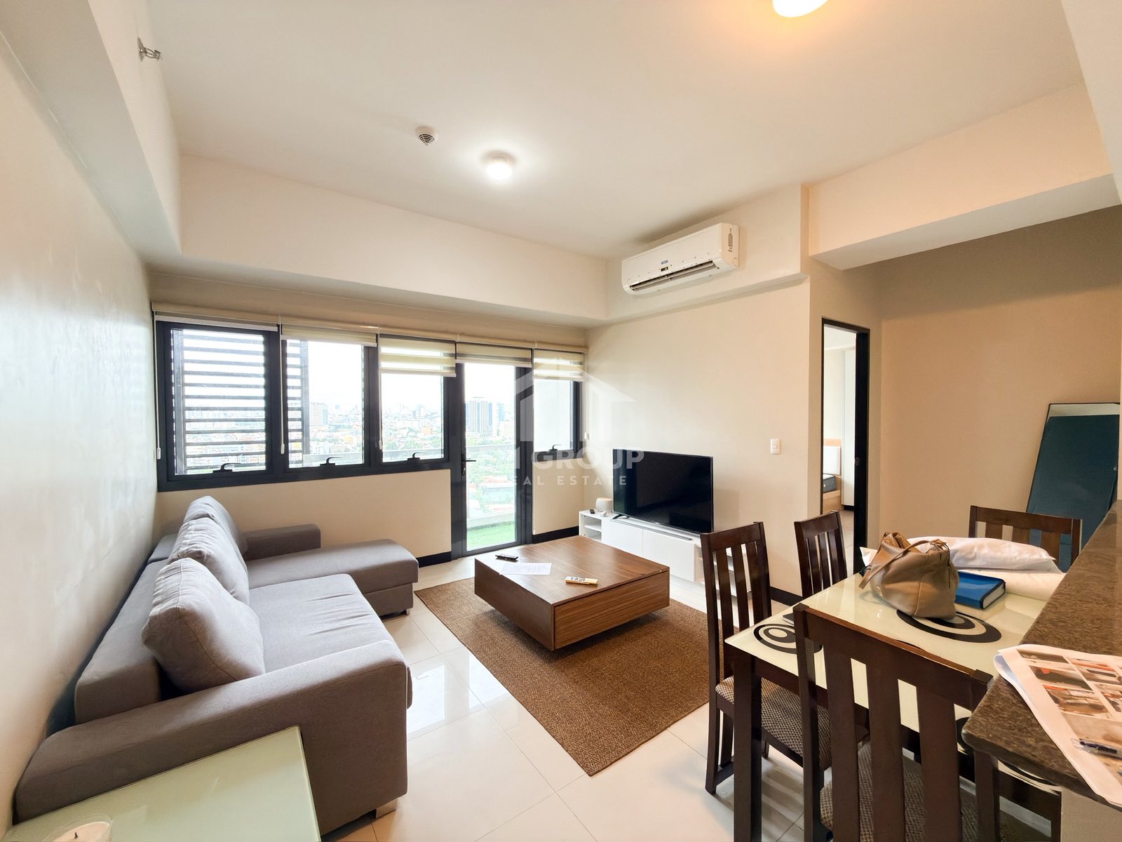 1 Bedroom for Sale in Salcedo Skysuites, Salcedo Makati. Property ID: FM055