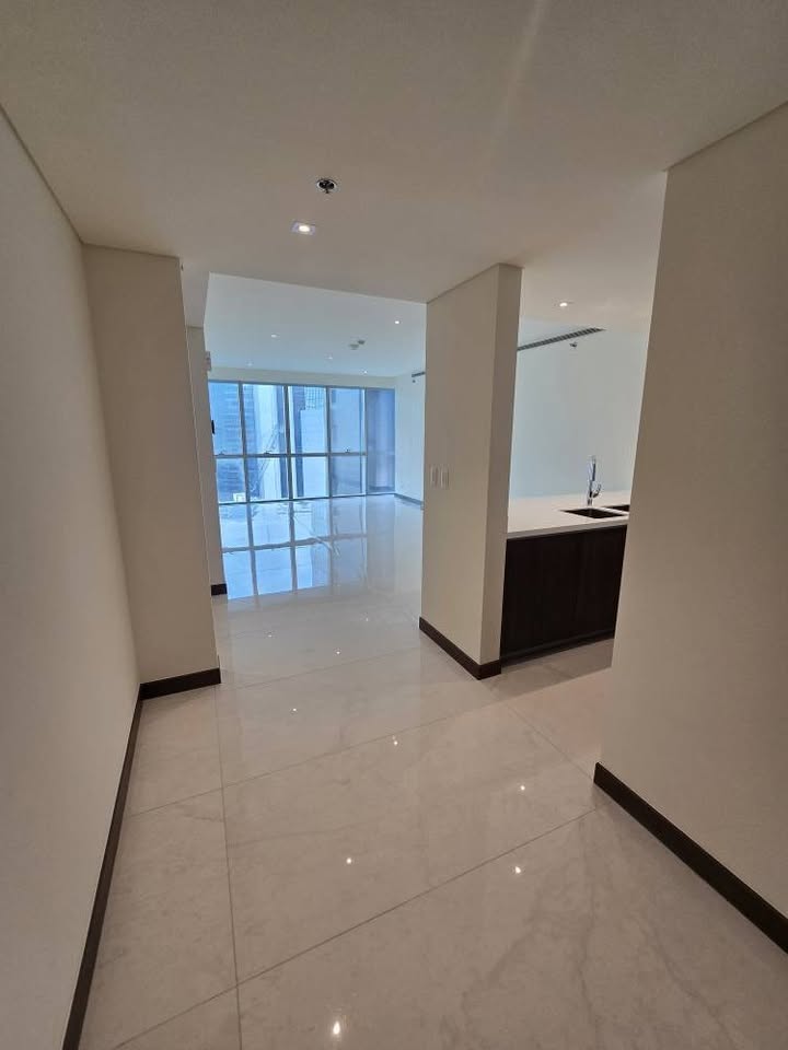 2 Bedroom For Sale in Park Central Tower South Tower at Roxas Triangle Makati City, Property ID: JP050 — photo 1