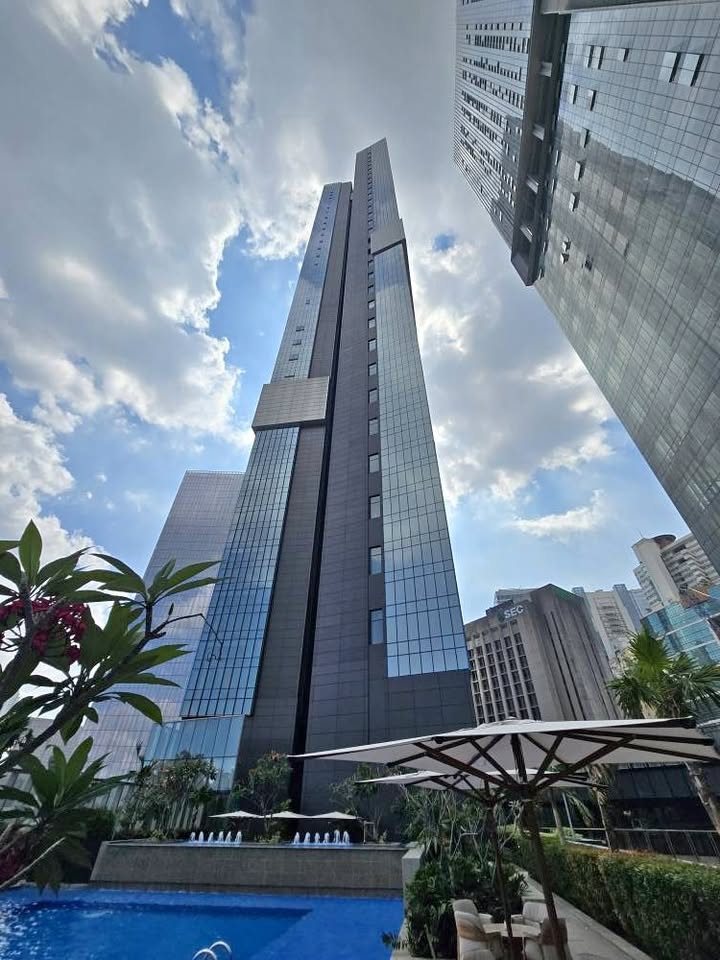 2 Bedroom For Sale in Park Central Tower South Tower at Roxas Triangle Makati City, Property ID: JP050 — photo 9