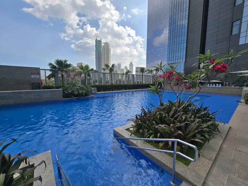 2 Bedroom For Sale in Park Central Tower South Tower at Roxas Triangle Makati City, Property ID: JP050 — photo 10