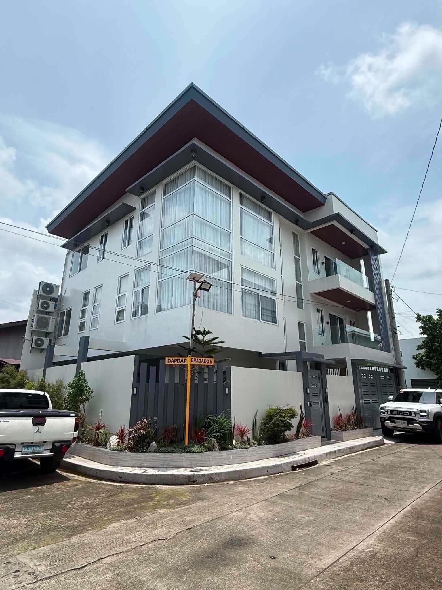 House and Lot for Sale in Greenwoods Executive Village at Cainta Rizal, Property ID: JP051 — photo 1