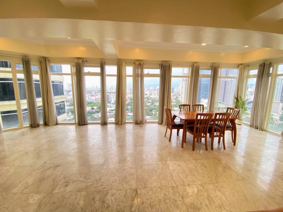 4 Bedroom in Salcedo Park Tower 1 Salcedo Village Makati Condo for Rent Property ID: RT062 — photo 4