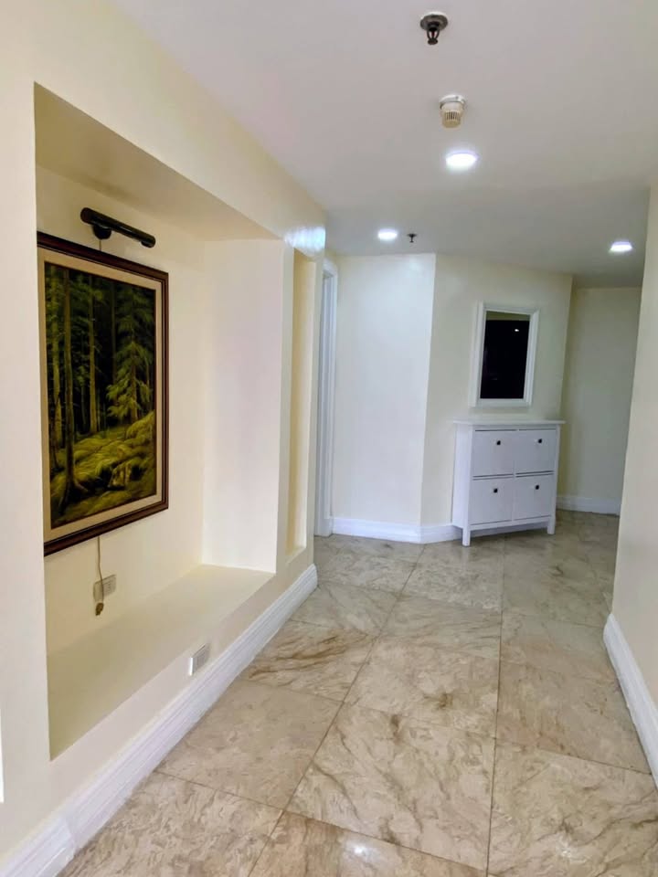 4 Bedroom in Salcedo Park Tower 1 Salcedo Village Makati Condo for Rent Property ID: RT062 — photo 7