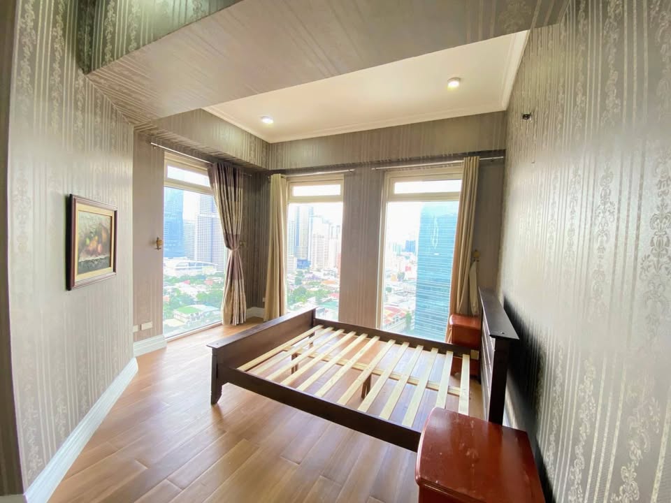 4 Bedroom in Salcedo Park Tower 1 Salcedo Village Makati Condo for Rent Property ID: RT062 — photo 9