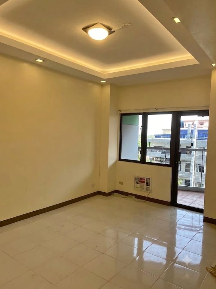 2 Bedroom in BSA Mansion Legaspi Village Makati City Condo for Rent Property ID: RT063 — photo 3