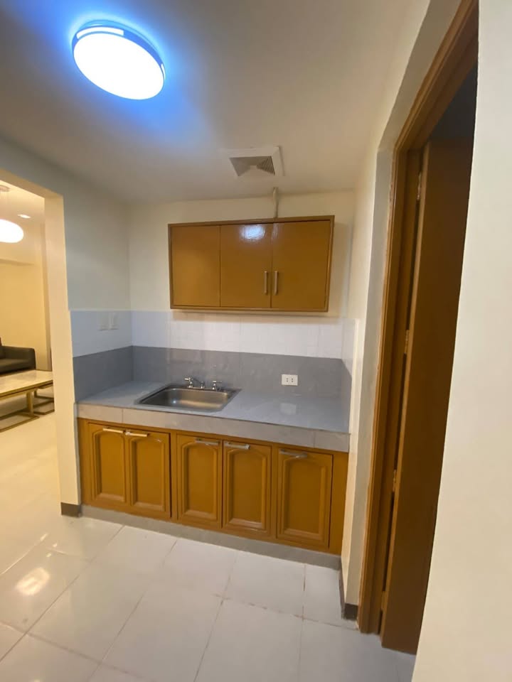 2 Bedroom in BSA Mansion Legaspi Village Makati City Condo for Rent Property ID: RT063 — photo 7