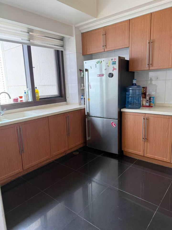 2 Bedroom in The Shang Grand Tower Legazpi Village Makati Condo for Sale Property ID: RT065 — photo 2