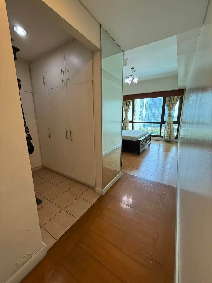 2 Bedroom in The Shang Grand Tower Legazpi Village Makati Condo for Sale Property ID: RT065 — photo 5