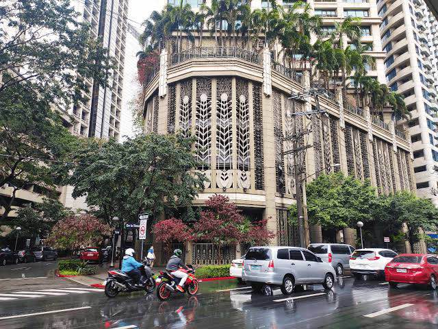 2 Bedroom in The Shang Grand Tower Legazpi Village Makati Condo for Sale Property ID: RT065 — photo 8