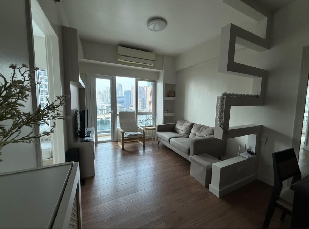 2 Bedroom in The Grand Midori Legazpi Village Makati Condo for Rent Property ID: RT066 — photo 2