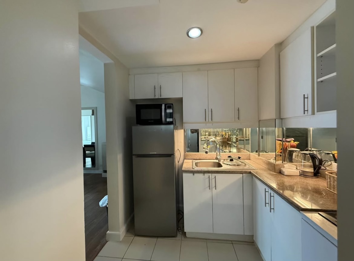 2 Bedroom in The Grand Midori Legazpi Village Makati Condo for Rent Property ID: RT066 — photo 6