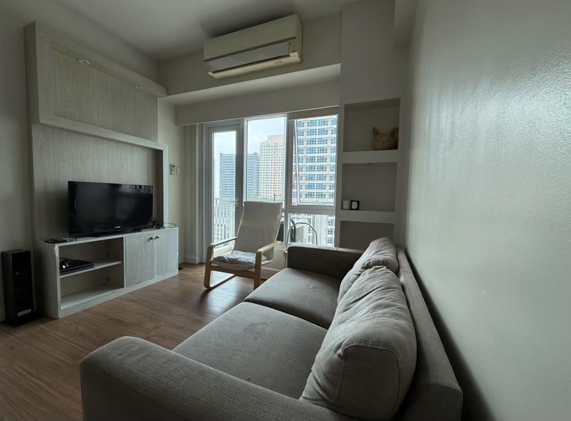 2 Bedroom in The Grand Midori Legazpi Village Makati Condo for Rent Property ID: RT066 — photo 9