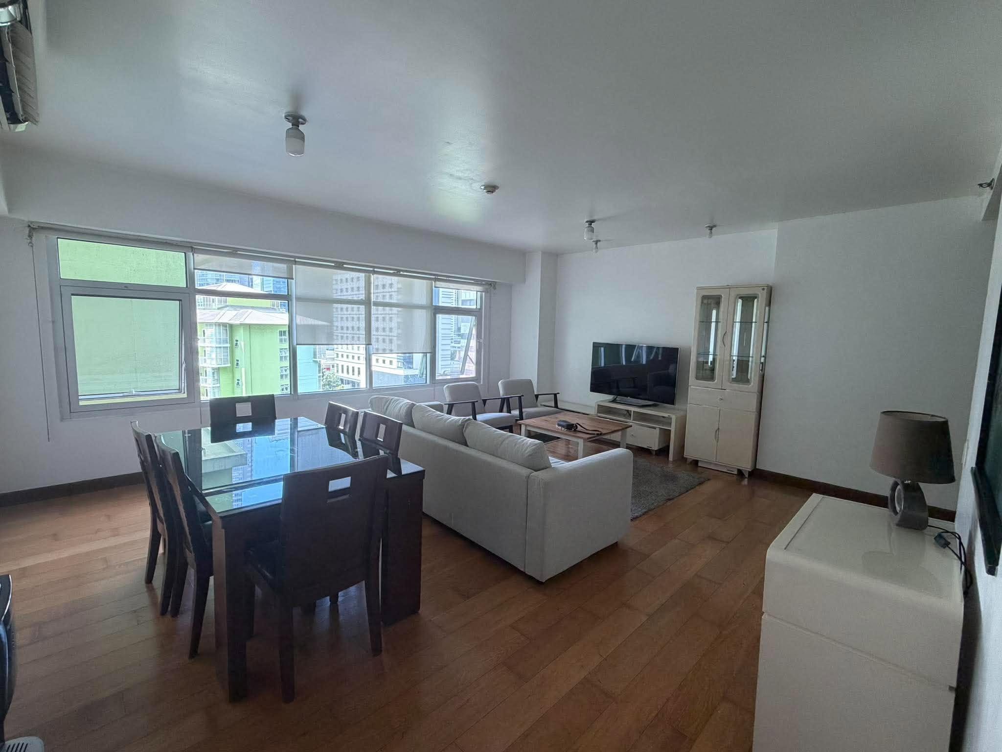 2 Bedroom in One Serendra Jasmine Tower BGC Taguig Condo for Rent Property ID: RT068