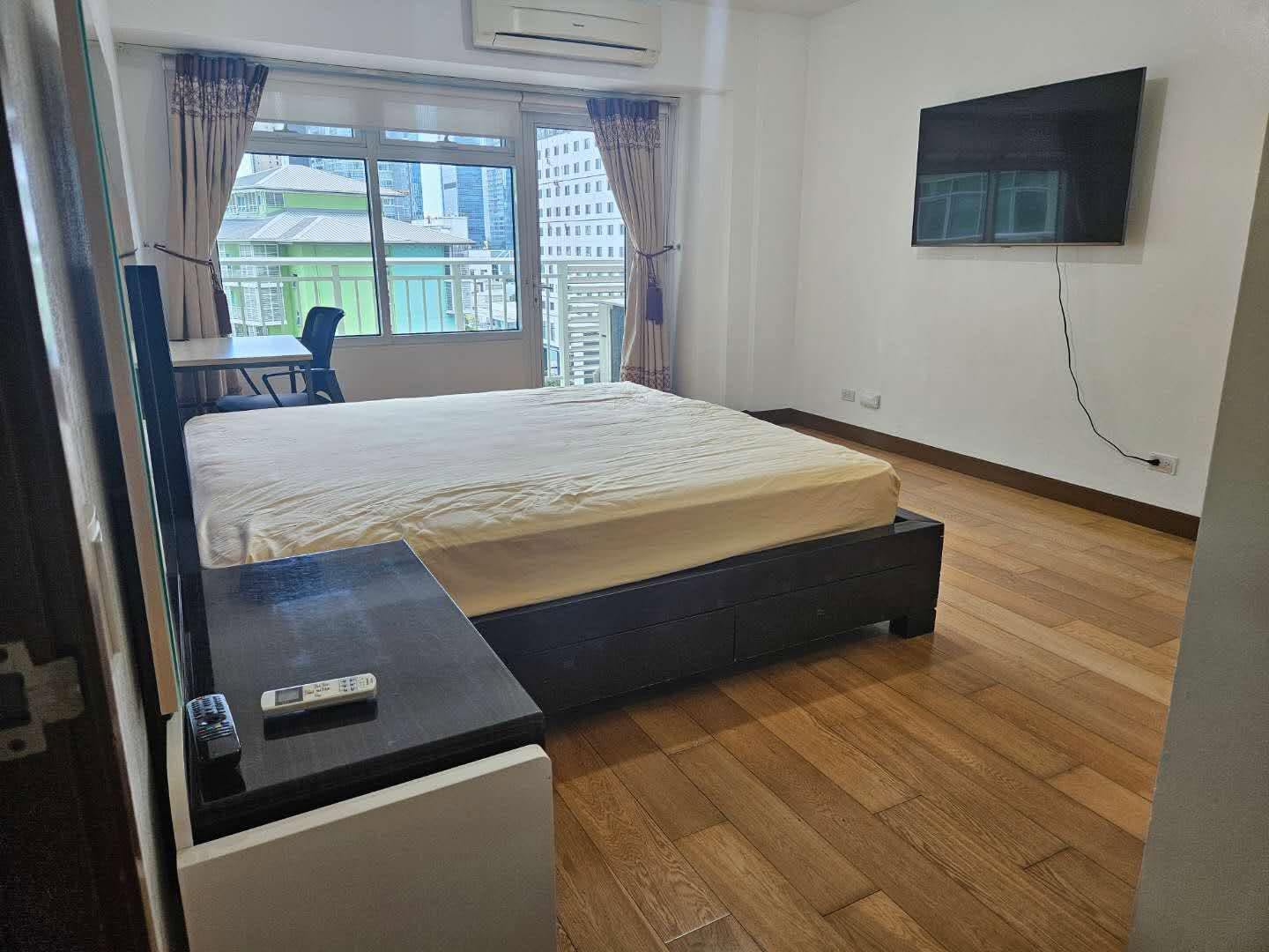 2 Bedroom in One Serendra Jasmine Tower BGC Taguig Condo for Rent Property ID: RT068 — photo 8