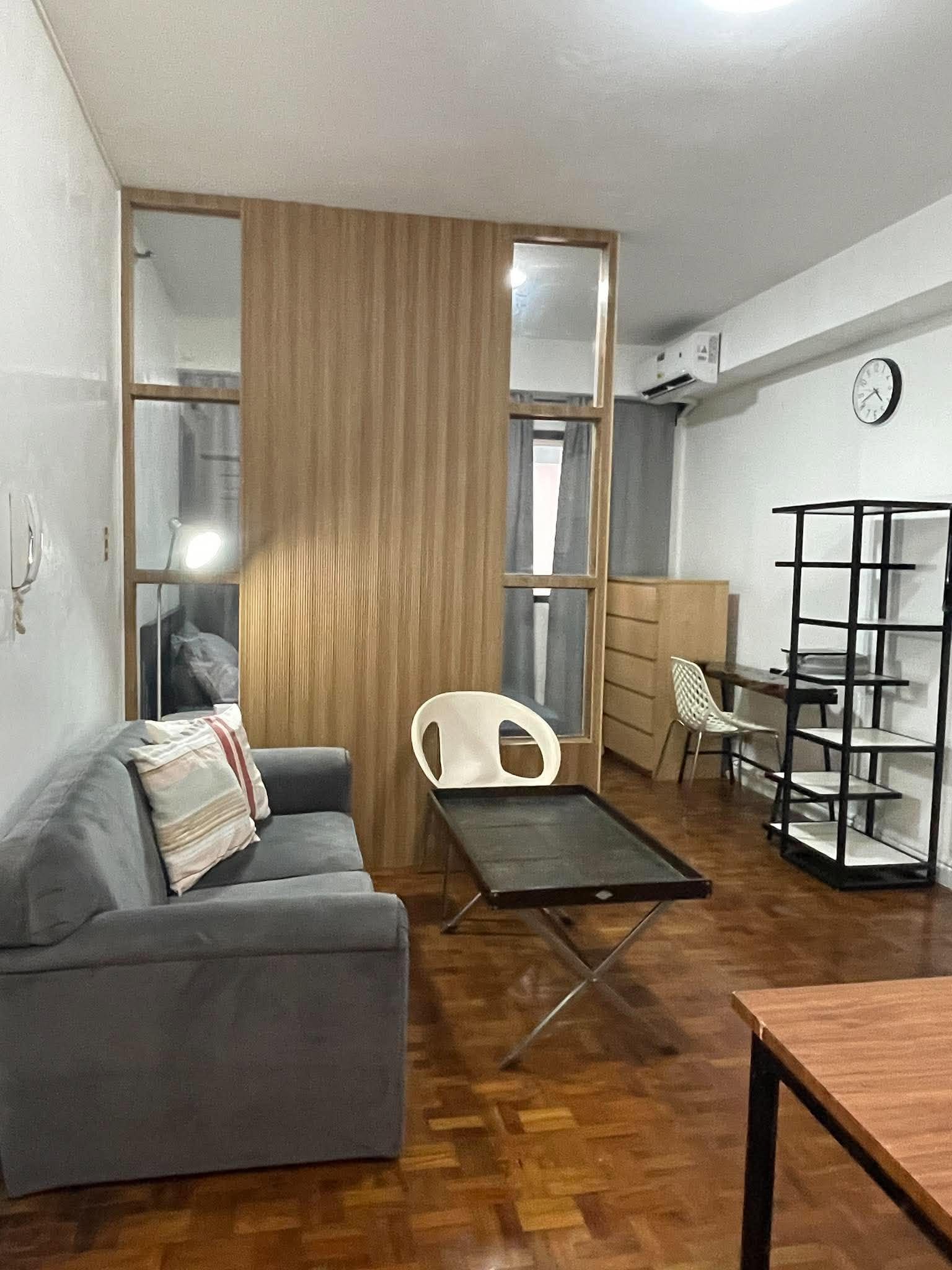 Studio in Westgate Plaza Salcedo Village Makati Condo for Rent Property ID: RT070 — photo 1
