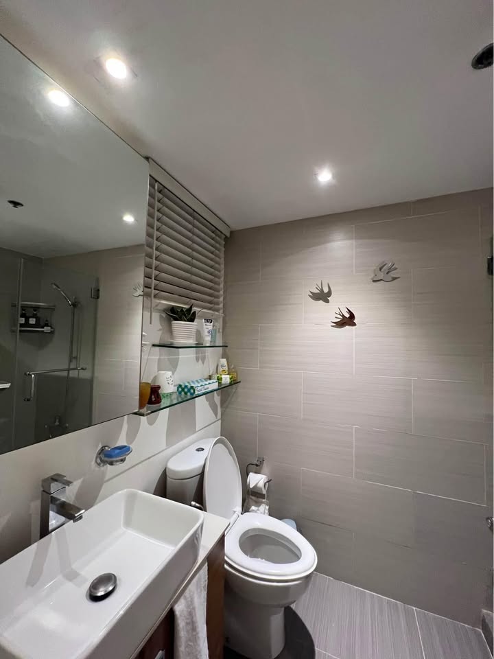 1 Bedoom in The Columns Legaspi Village Makati Condo for Rent Property ID: RT071 — photo 10