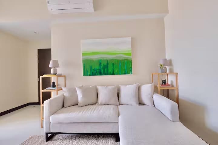 2 Bedroom in Greenbelt Hamilton Tower 2 Legaspi Village Makati City Condo for Rent Property ID: RT072 — photo 3