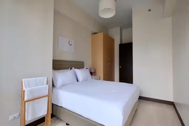 2 Bedroom in Greenbelt Hamilton Tower 2 Legaspi Village Makati City Condo for Rent Property ID: RT072 — photo 6