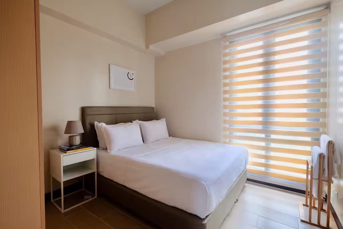 2 Bedroom in Greenbelt Hamilton Tower 2 Legaspi Village Makati City Condo for Rent Property ID: RT072 — photo 8