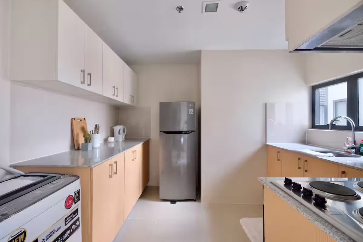 2 Bedroom in Greenbelt Hamilton Tower 2 Legaspi Village Makati City Condo for Rent Property ID: RT072 — photo 10