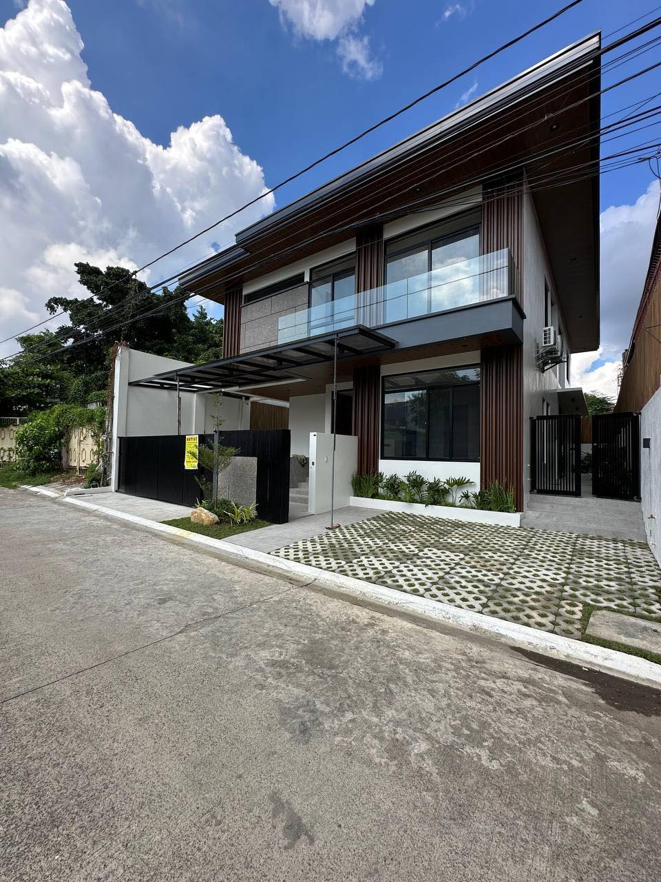 5 Bedrooms BF Homes For Sale in Bayanihan Village, Parañaque City, Property ID: RC001  — photo 1