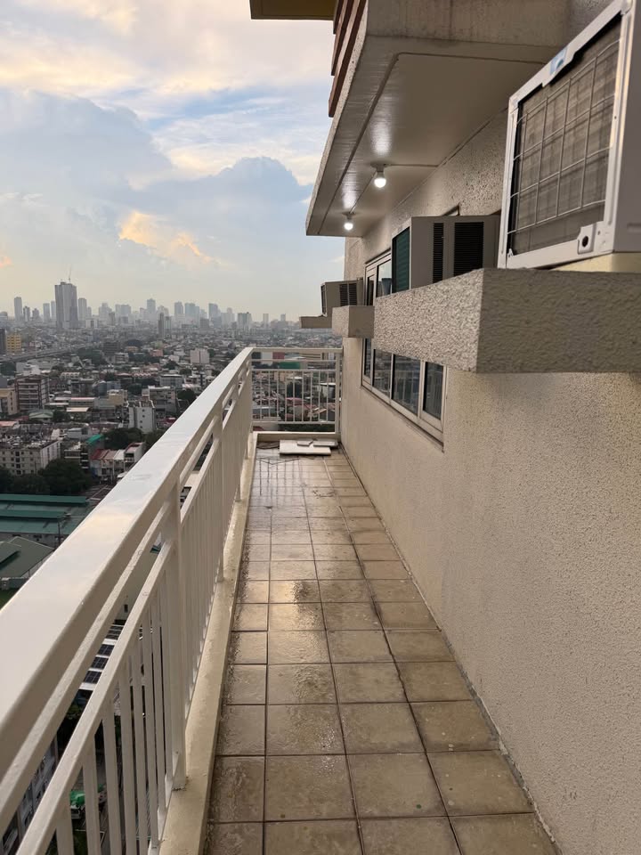 2 Bedroom in Avida West Towers 2 Makati City Condo for Rent Property ID: RT077 — photo 8