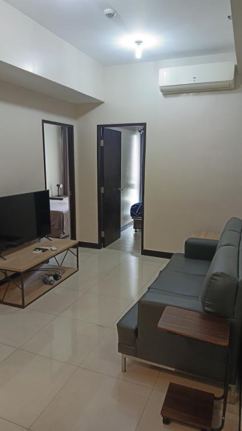 2 Bedroom in Greenbelt Hamilton Tower 1 Legaspi Village Makati City Condo for Rent Property ID: RT074 — photo 1