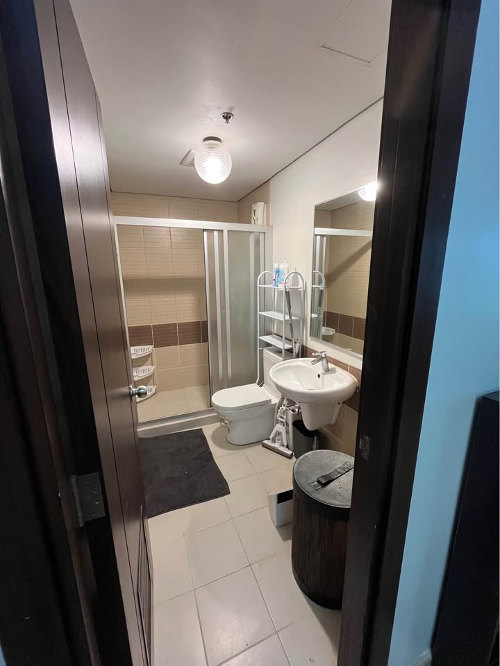 1 Bedroom in The Fort Residences BGC Taguig City Condo for Rent Property ID: RT075 — photo 9