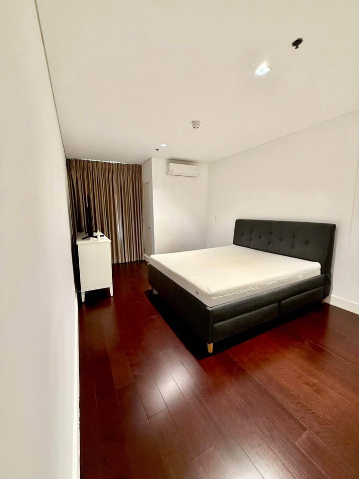 2 Bedroom in Garden Towers 1 Ayala Center Makati City Condo for Rent Property ID: RT076 — photo 6