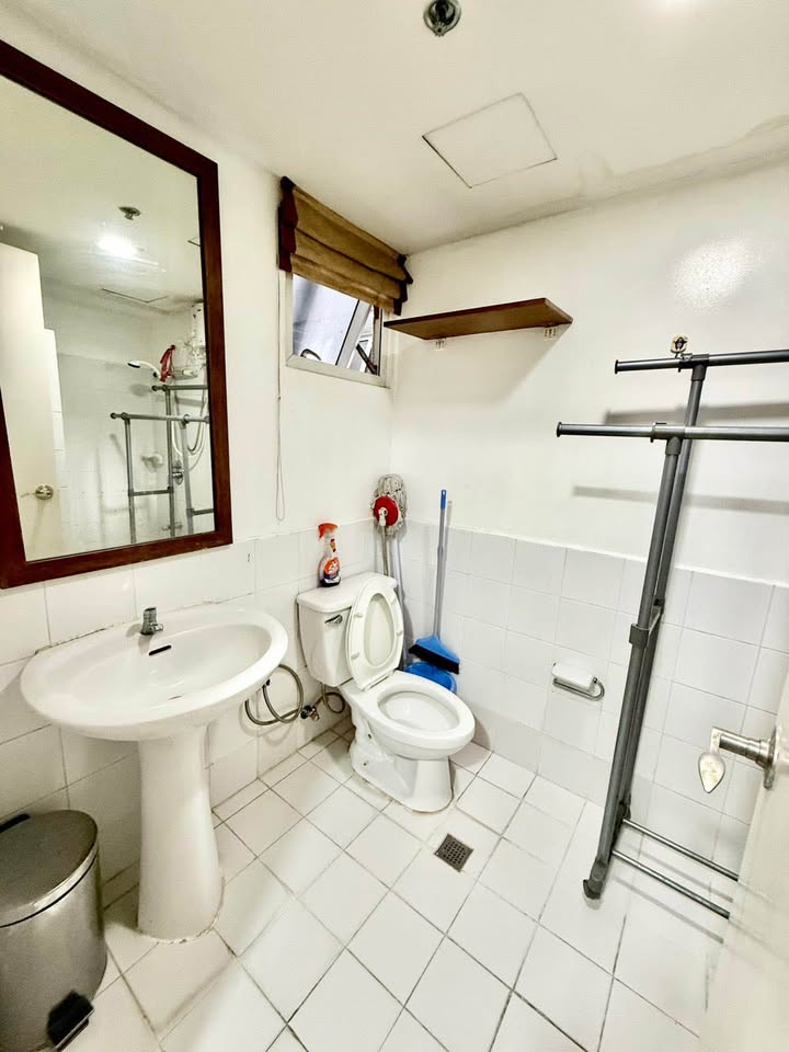 Studio in The Columns Ayala Makati City Condo for Rent Property ID:RT078 — photo 3