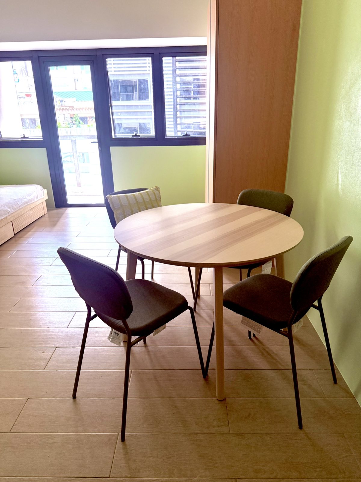 Studio for Rent in Salcedo Skysuites, HV Dela Costa Salcedo Makati. Property ID: FM065 — photo 3