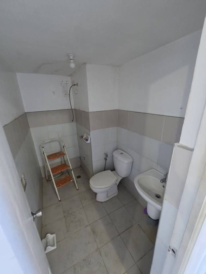 1 Bedroom in Melbourne Residences Makati City Condo for Sale Property ID: RT081 — photo 5