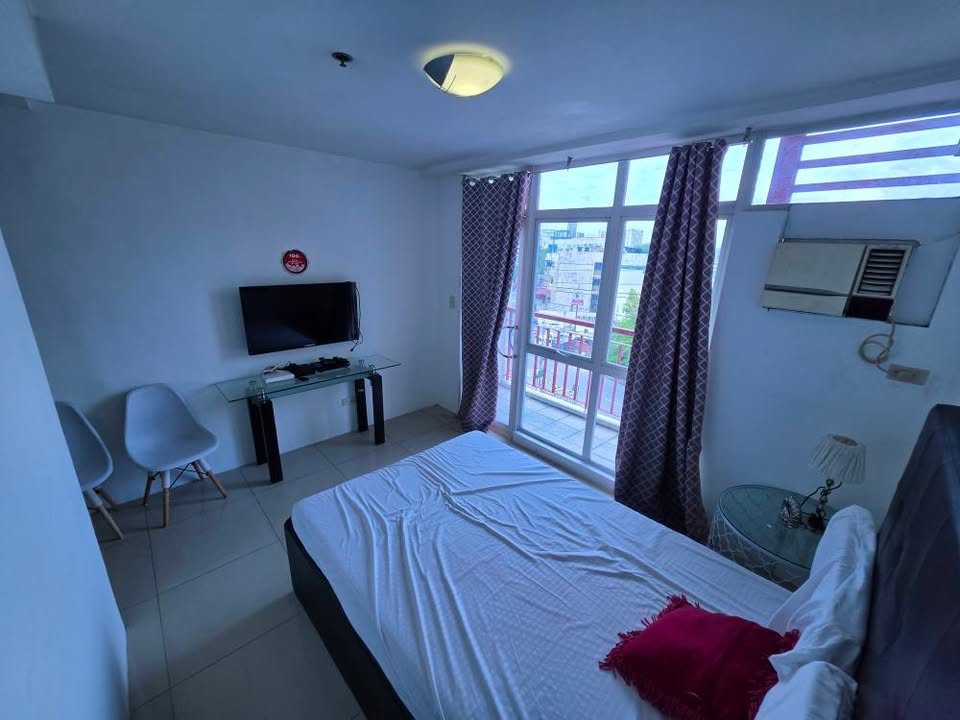 Studio in Melbourne Residences Makati City Condo for Sale Property ID: RT082