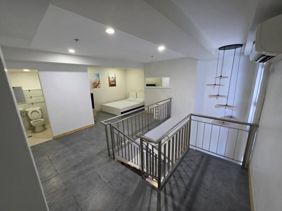 1 Bedroom Loft Type Unit in Melbourne Residences Makati City Condo for Sale Property ID: RT083