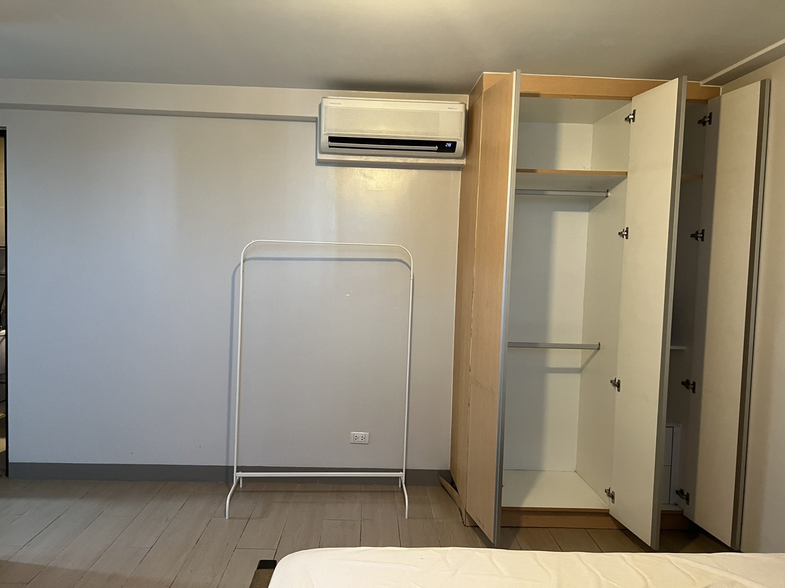 2 Bedroom in One Uptown Residences BGC Taguig City Condo for Rent Property ID: FM066 — photo 2