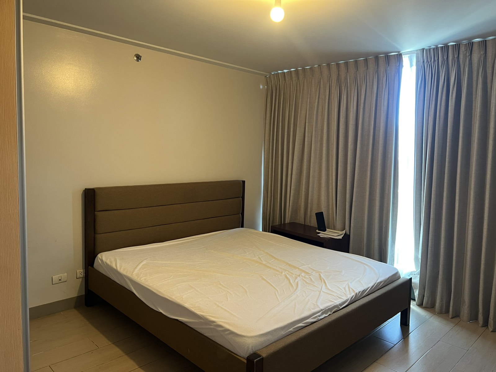 2 Bedroom in One Uptown Residences BGC Taguig City Condo for Rent Property ID: FM066 — photo 6