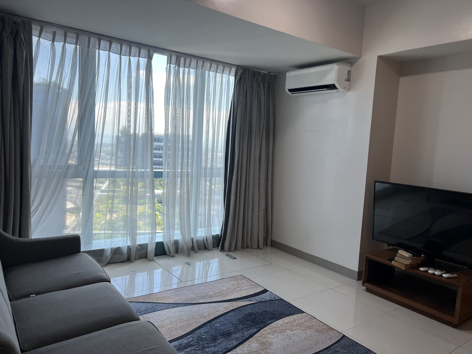 2 Bedroom in One Uptown Residences BGC Taguig City Condo for Rent Property ID: FM066 — photo 7