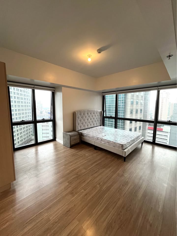  2 Bedroom For Rent in The Gentry Residences at Salcedo Village Makati City, Property ID: JP055
