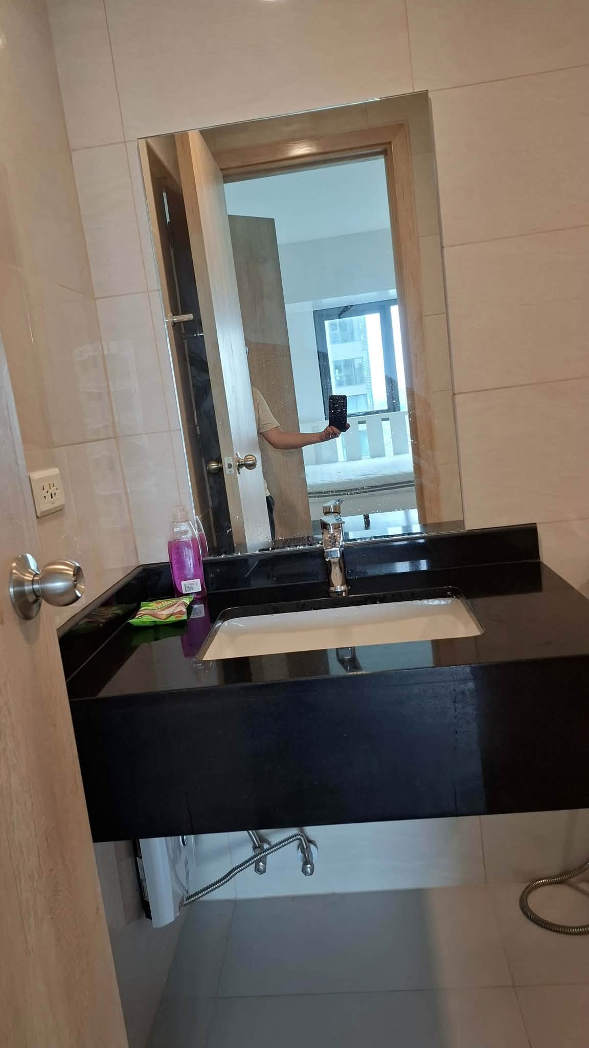 1 Bedroom in Callisto Tower at Circuit Makati City Condo for Rent Property ID: RT087 — photo 6