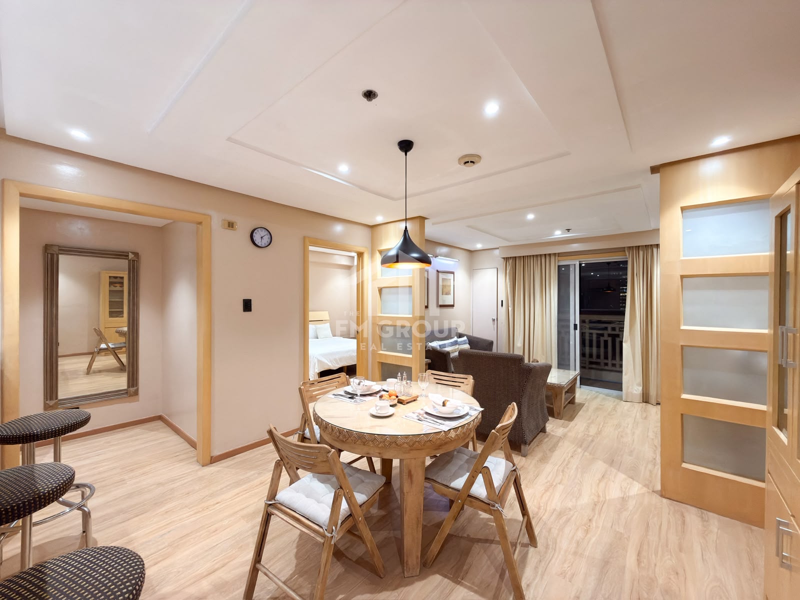 2 Bedroom for Rent in Elizabeth Place, Salcedo Makati. Property ID: FM068