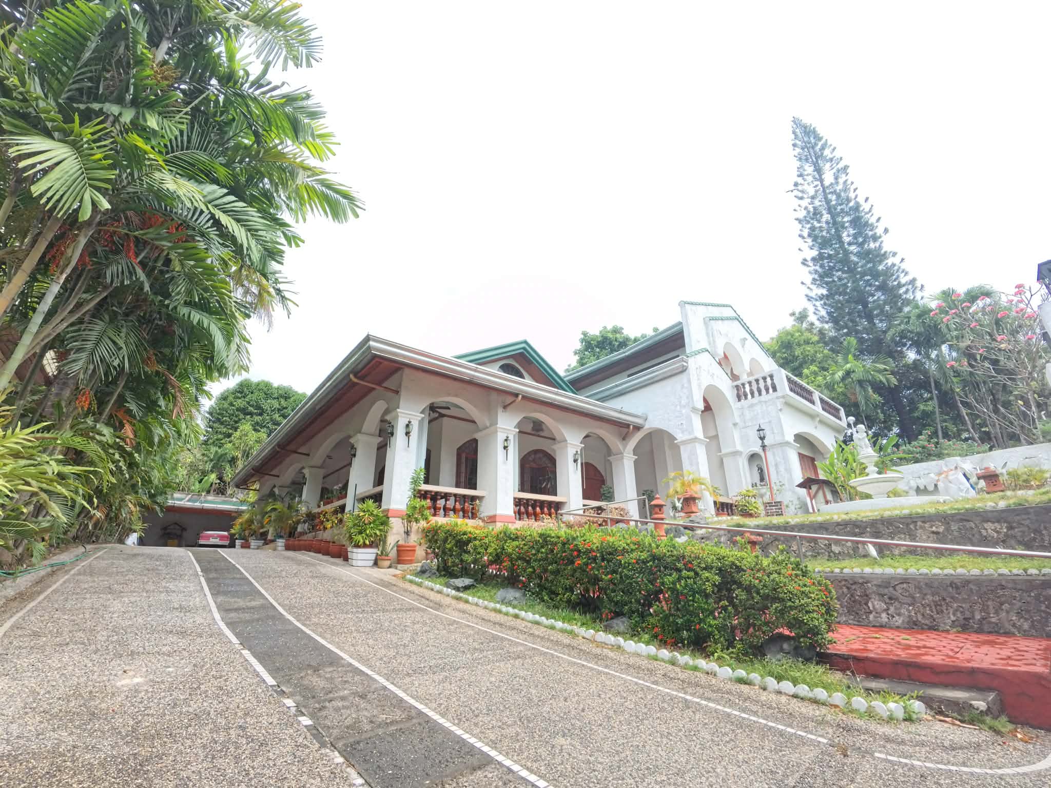 House for Sale in Loyola Grand Villas. Property ID: FM072 — photo 1