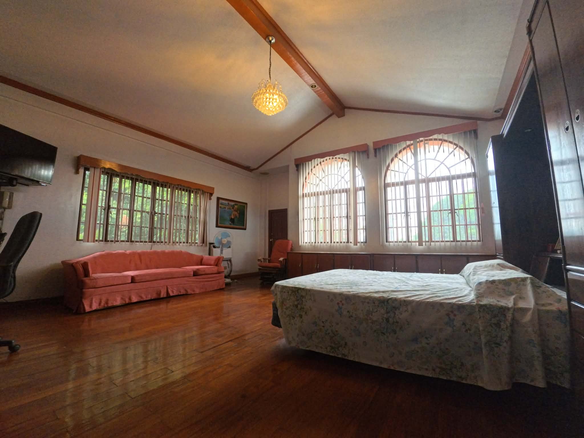 House for Sale in Loyola Grand Villas. Property ID: FM072 — photo 3