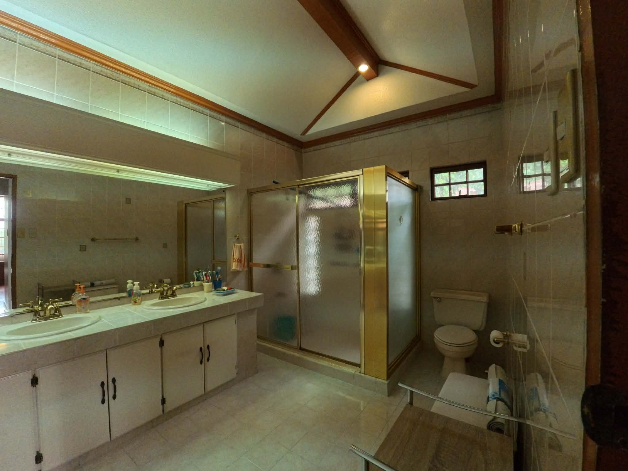 House for Sale in Loyola Grand Villas. Property ID: FM072 — photo 4