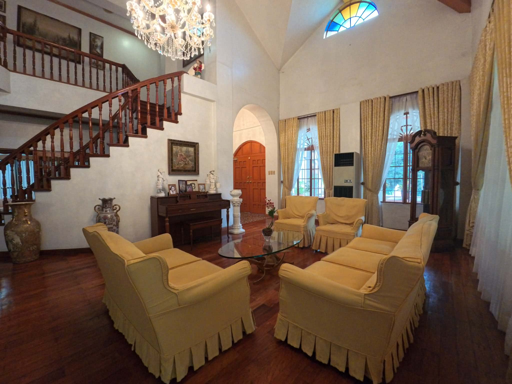 House for Sale in Loyola Grand Villas. Property ID: FM072 — photo 12