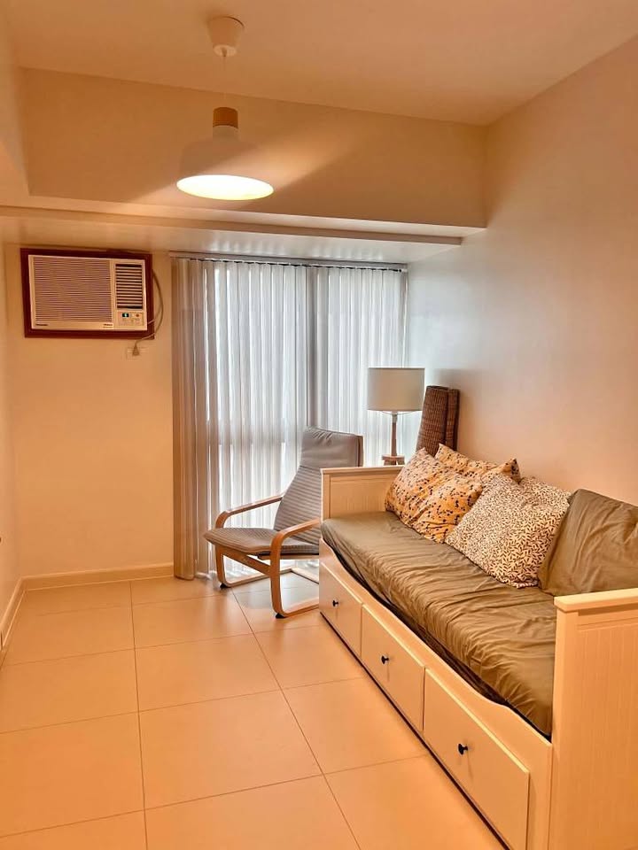 Studio For Rent in Callisto Tower 2 at Ayala Circuit Makati Makati City, Property ID: JP060 — photo 2