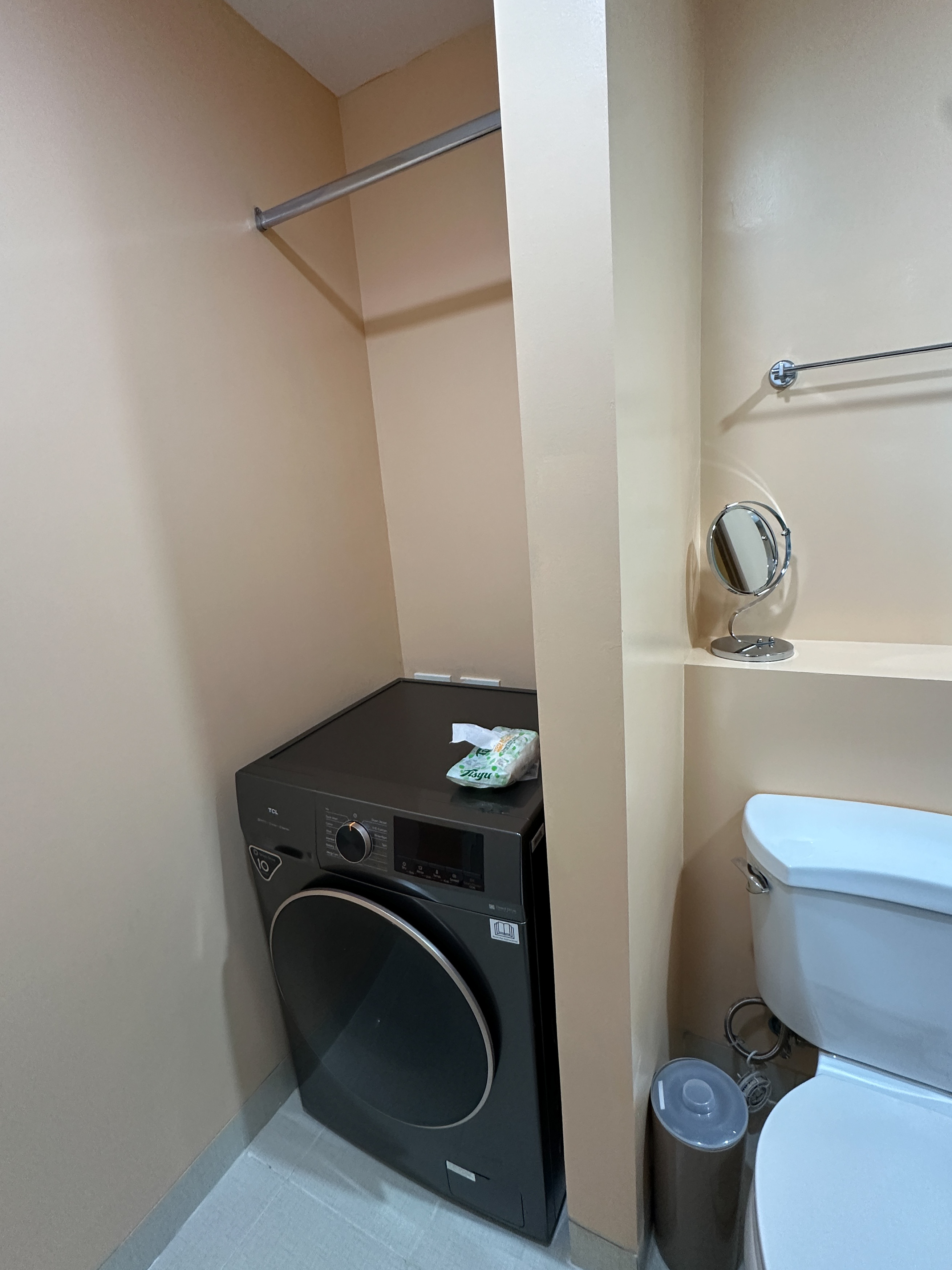 One Bedroom Unit in One Rockwell West Tower, Makati | Condo for Rent | Property ID: EA007 — photo 5