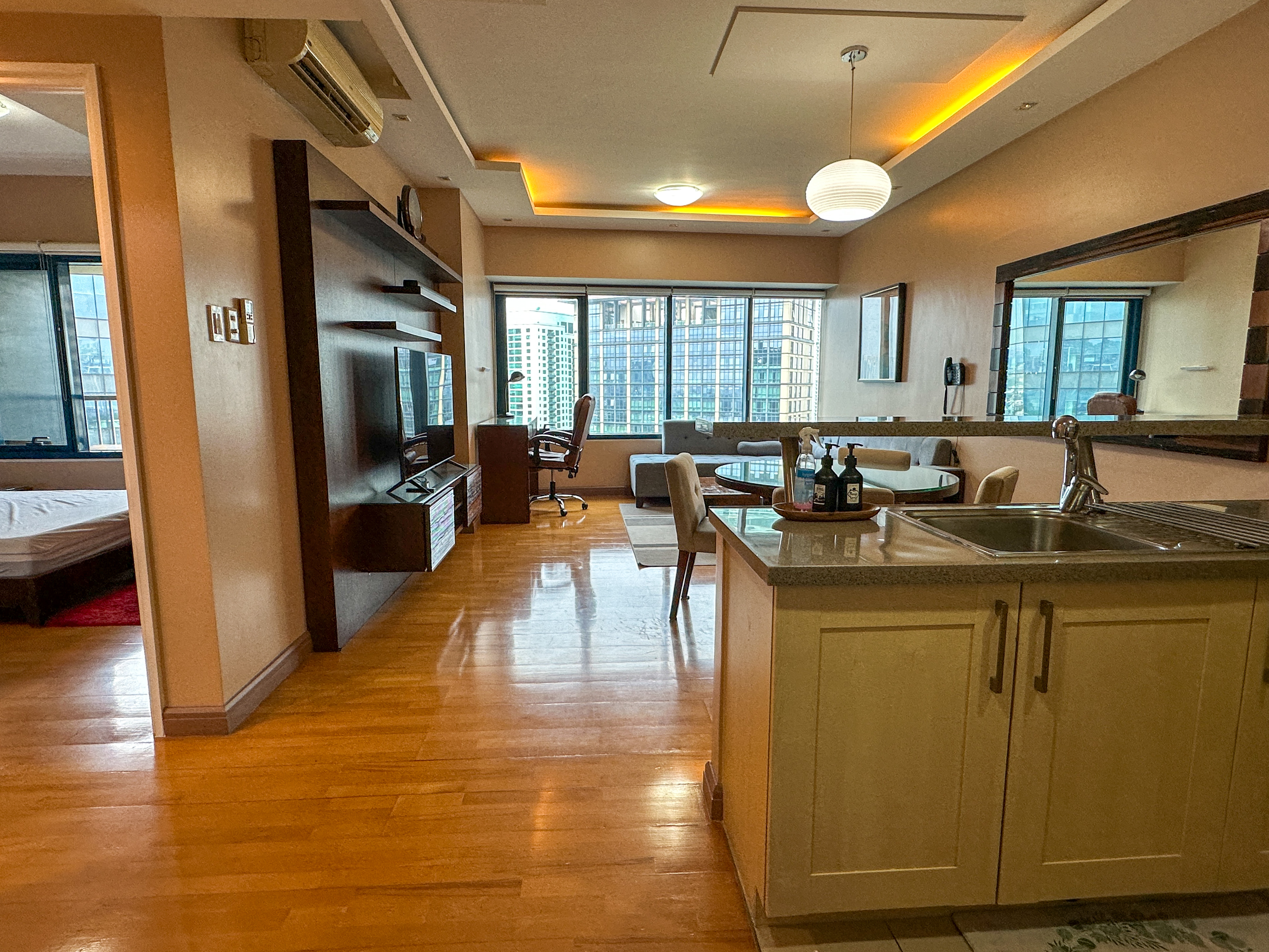 One Bedroom Unit in One Rockwell West Tower, Makati | Condo for Rent | Property ID: EA007